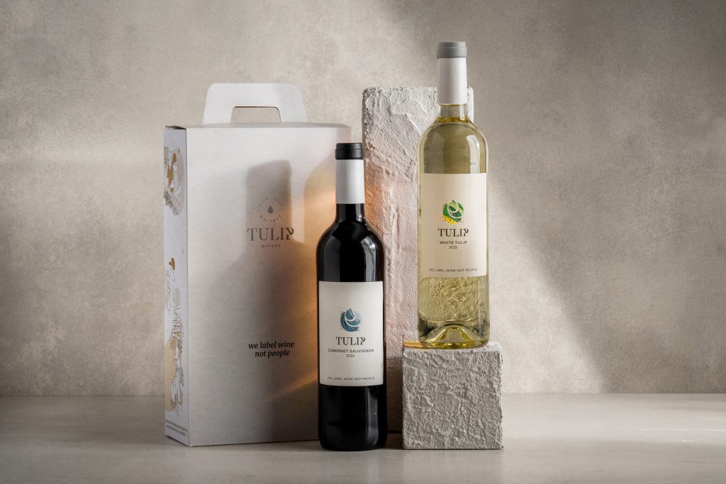 05_the_classic_white